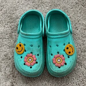 Kids Aqua Clogs with Smiley and Flower Charms